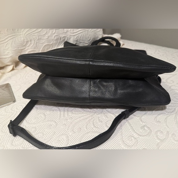 Gently Used Elliot Lucca Black Leather Women's Bag - Picture 8 of 8